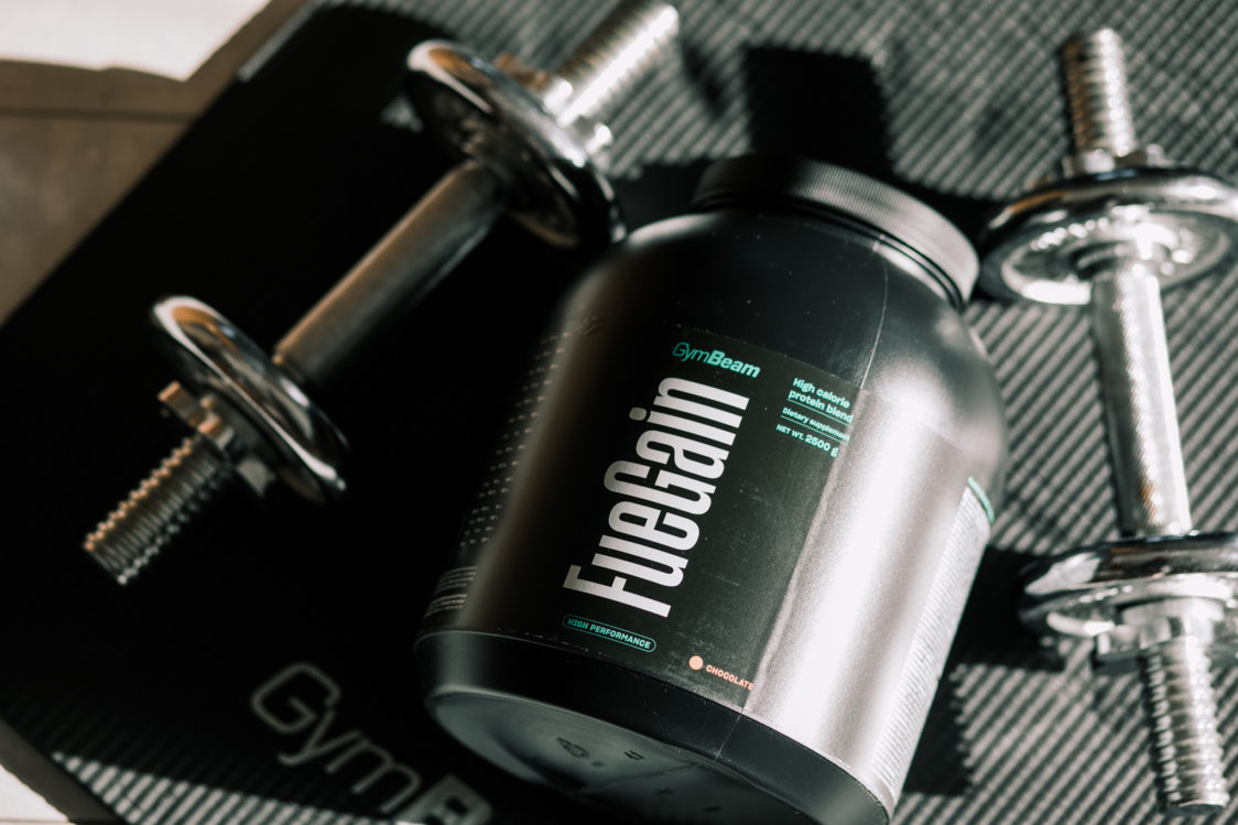 Окрім протеїнових порошків, гейнери є одними з найпопулярніших добавок.