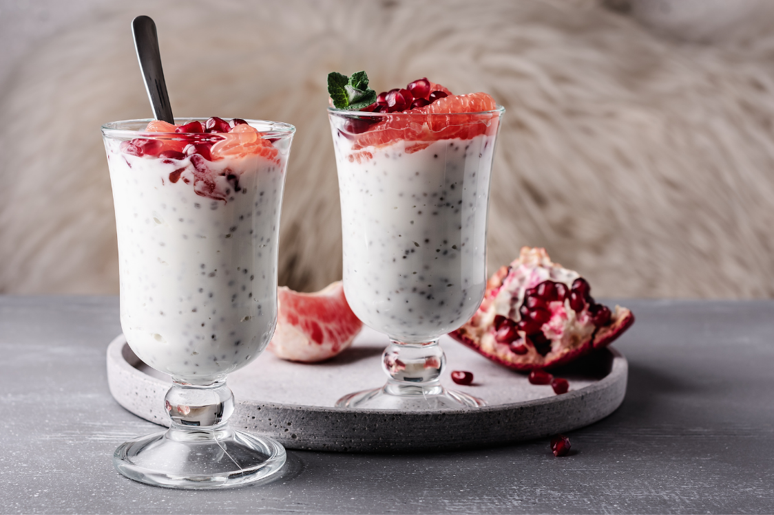 Кокосово-шоколадний пудинг з гранатом 