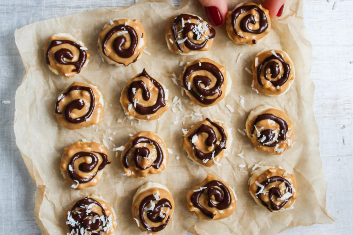 Бананові слойки з арахісовим маслом