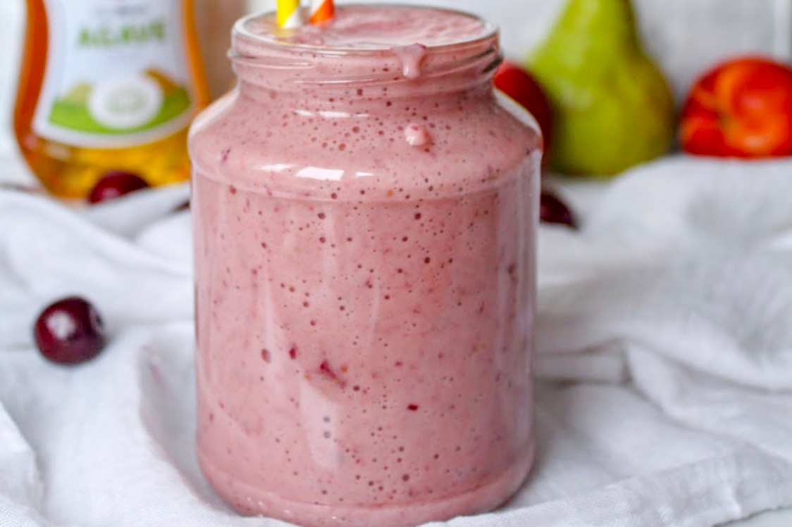 Йогуртово-нектариновий смузі