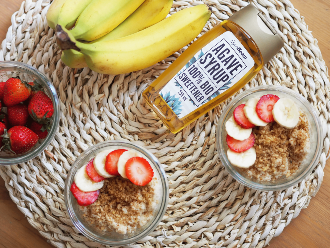 Фитнес рецепт: Сладкий десерт из кус-куса со свежими фруктами и ароматной корицей