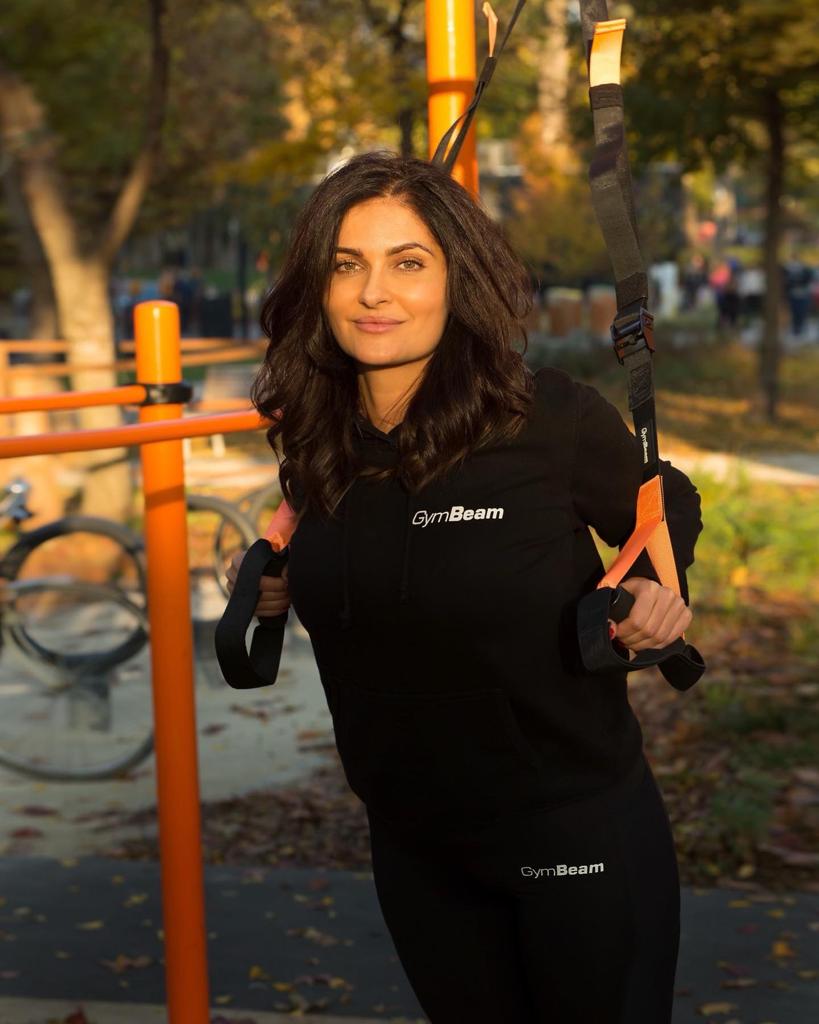 Як знову почати займатися спортом після пологів?