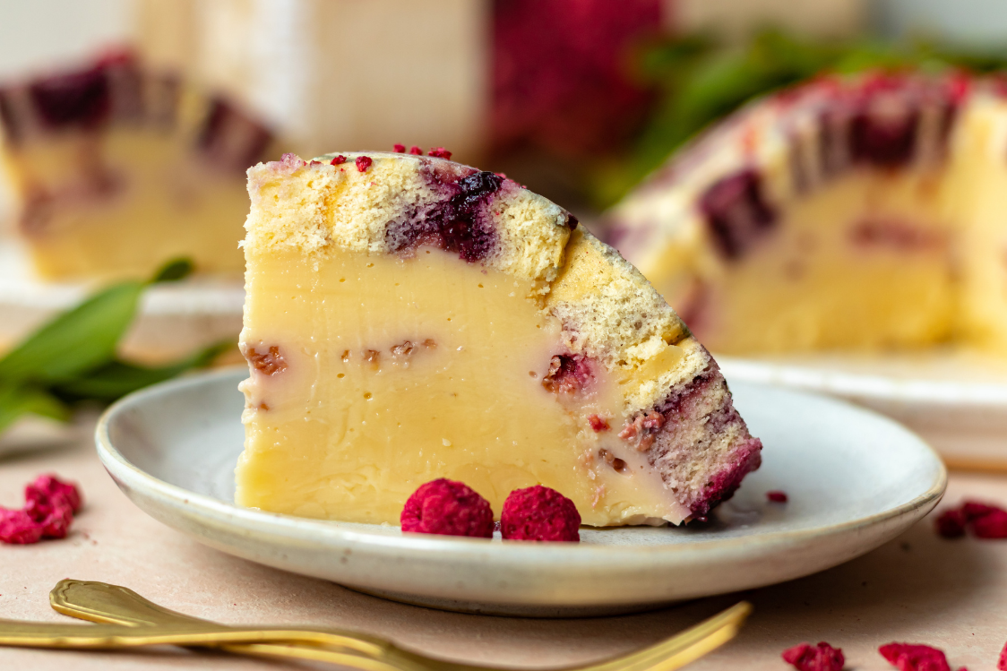 Шарлотка з ванільним пудингом та лісовими фруктами -  результат