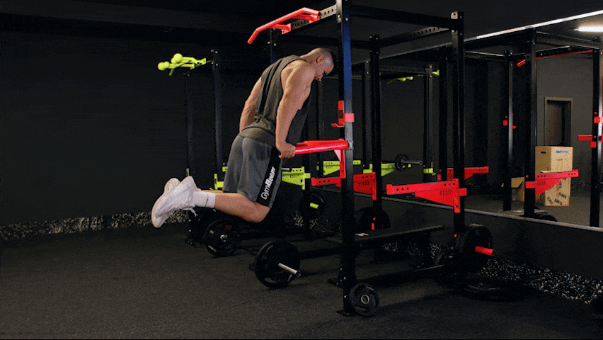 Як виконувати підйоми на трицепс на брусах?