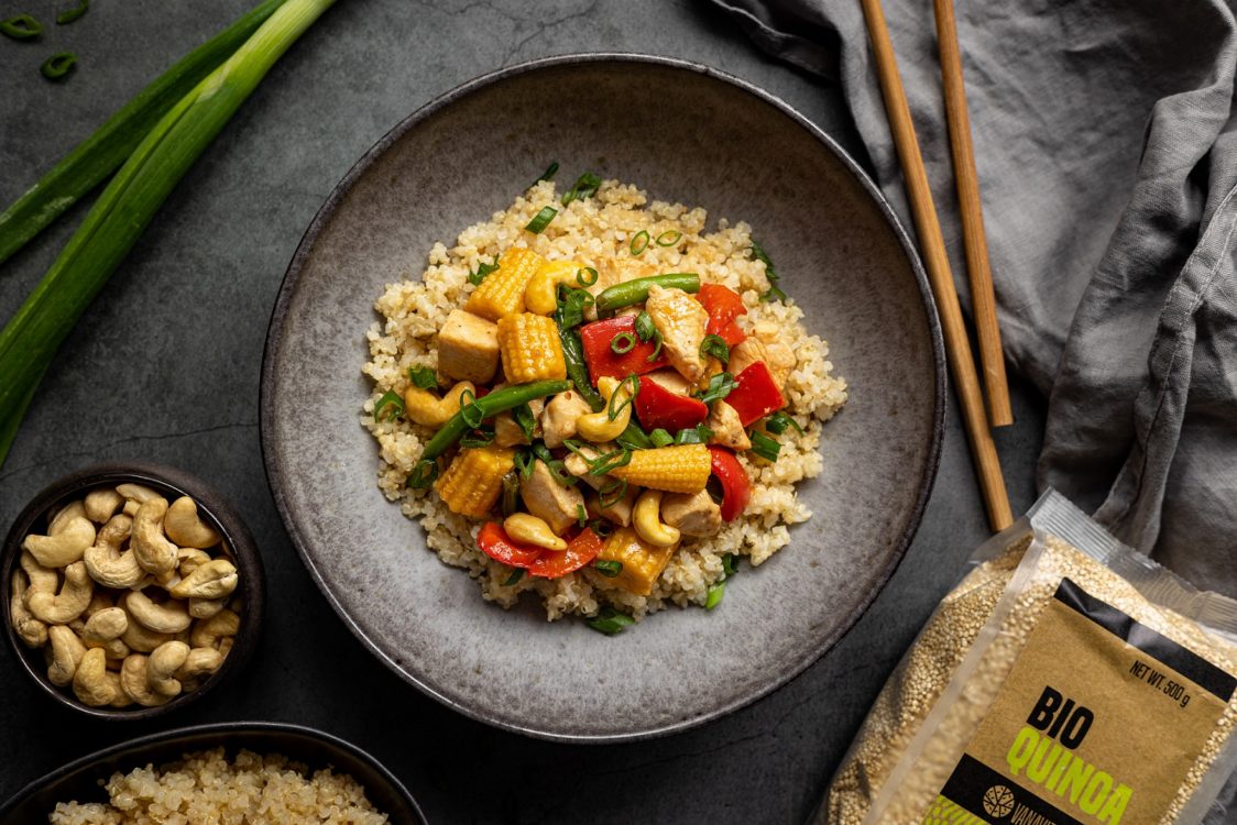 Курка по-азіатськи з кіноа