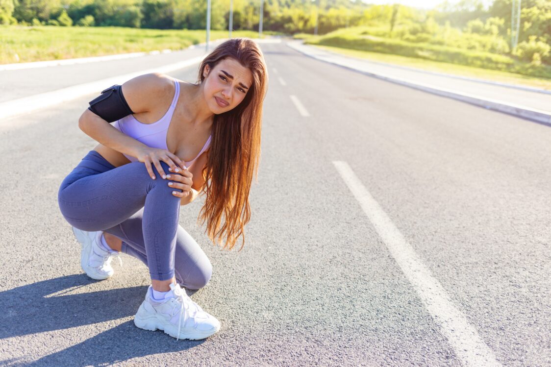 Причини болю в коліні