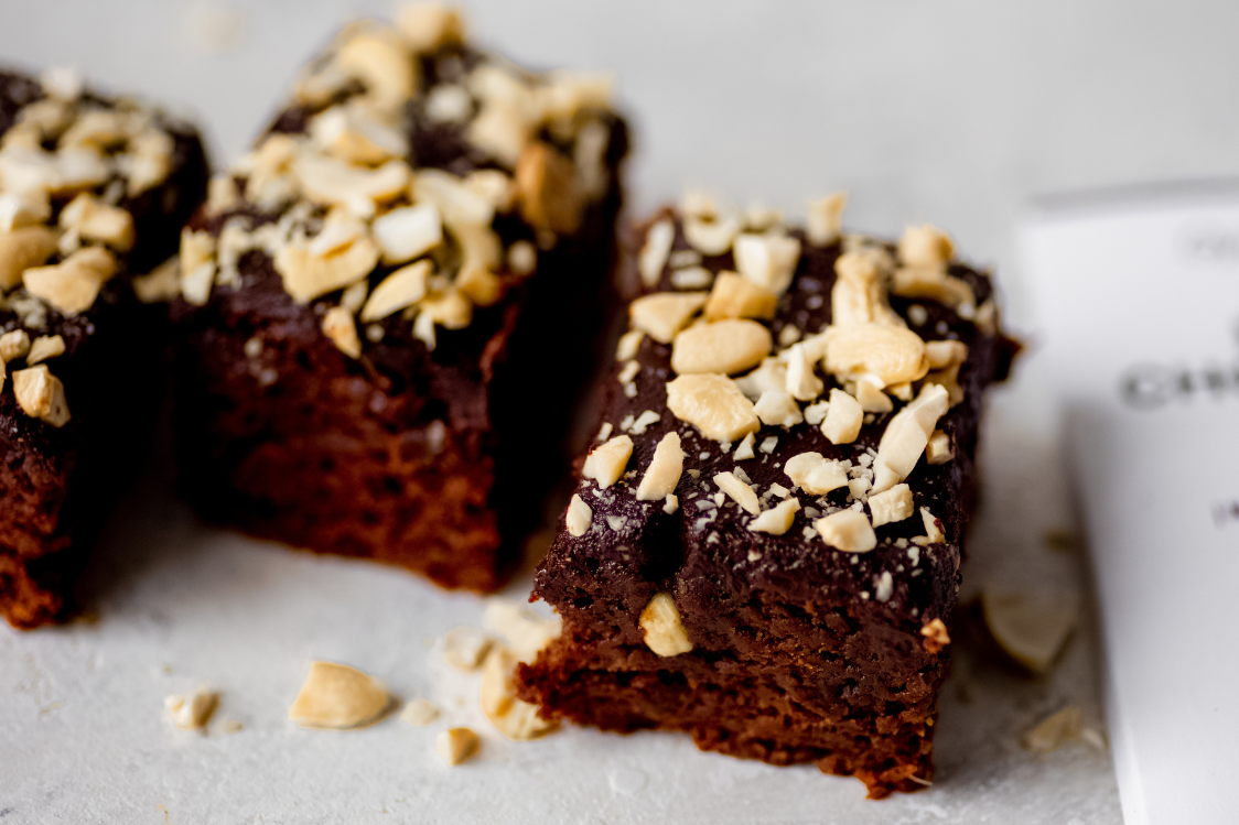 Шоколадно-пряниковий пиріг з кабачків