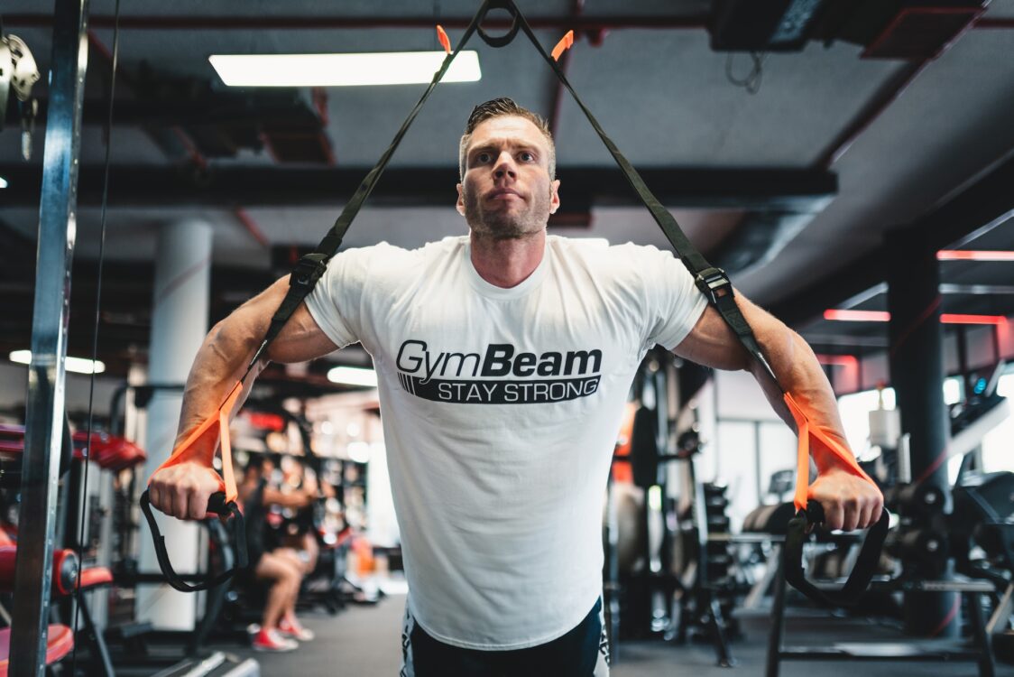 Стежте за людьми, що надихають, у соціальних мережах