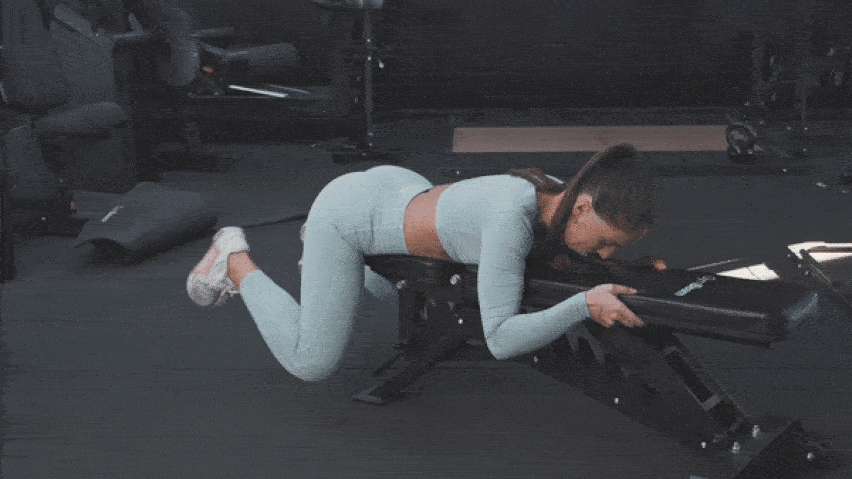 Як виконувати зворотну гіперекстензію?