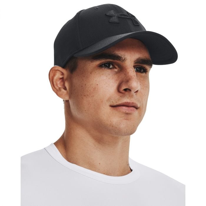 Чоловіча бейсболка Blitzing Чорна - Under Armour M/L