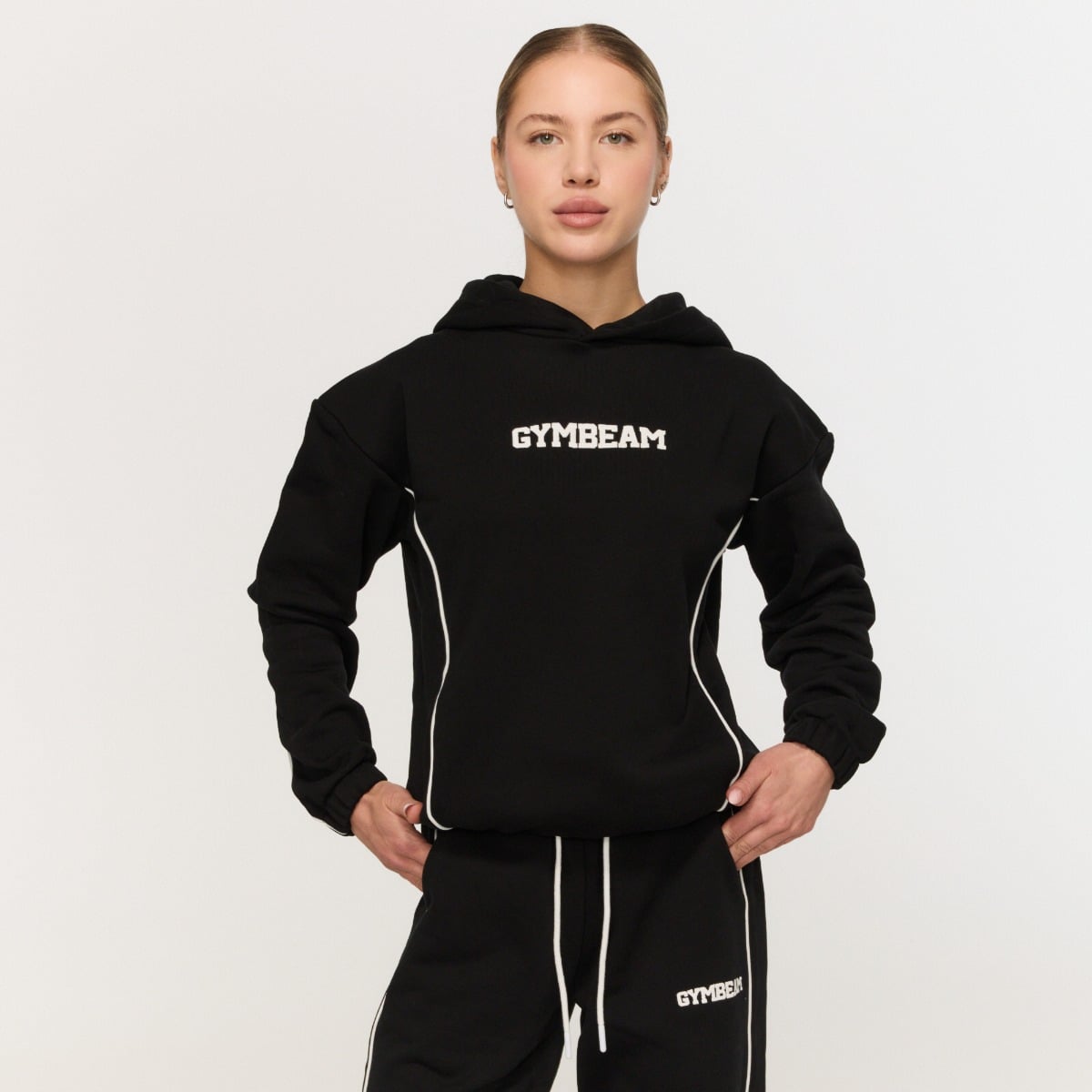 Женское худи Varsity черное - GymBeam