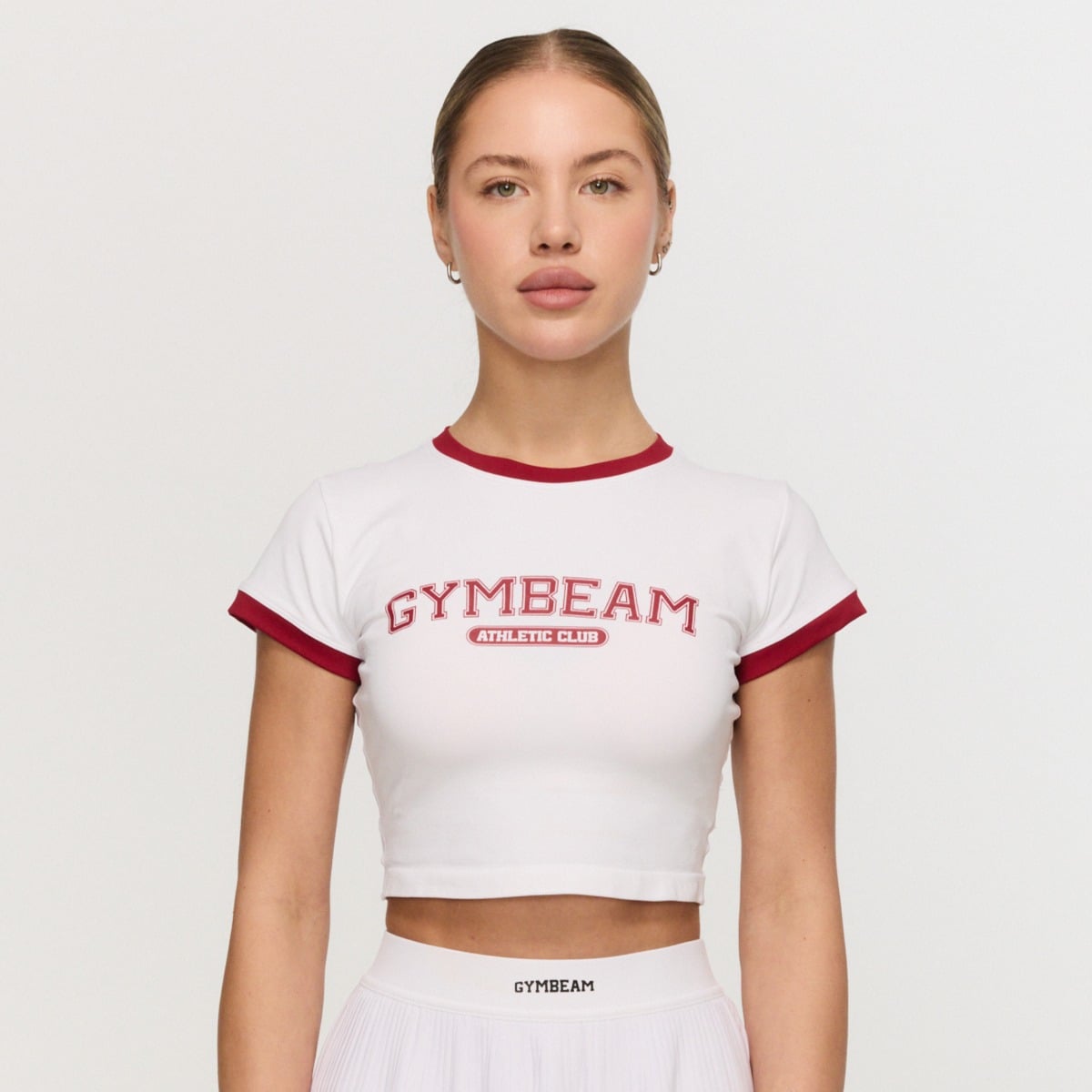 Футболка жіноча Varsity белая - GymBeam